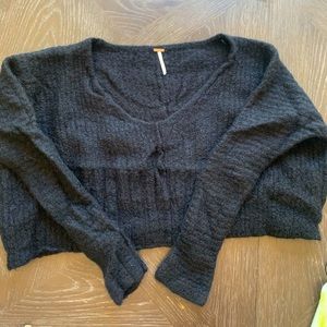 Free People black cropped sweater size M